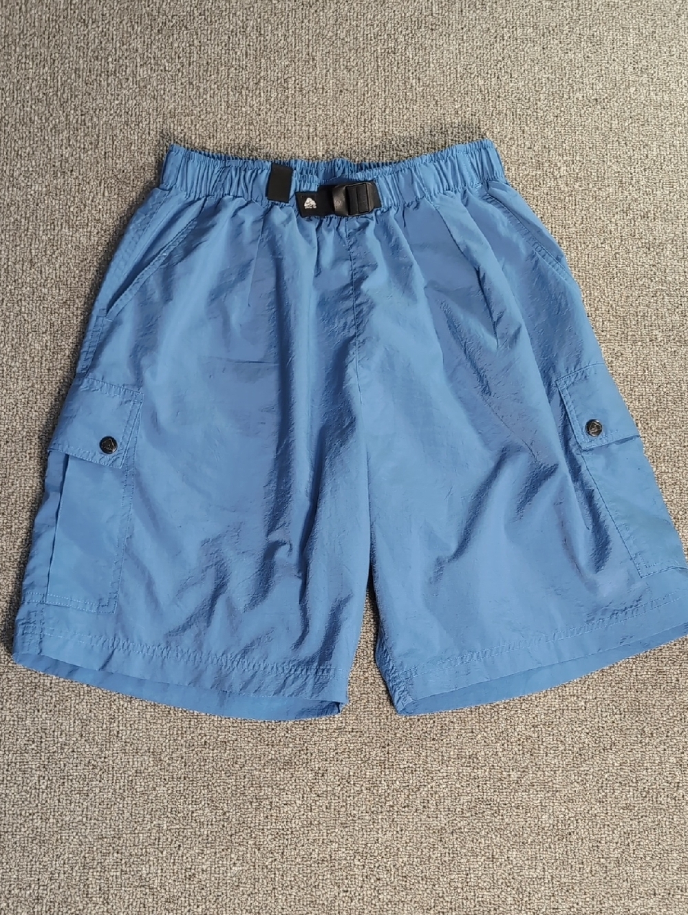 Vintage 90’s Nike ACG Belted Cargo Hiking Shorts Size Medium in Ocean Blue
